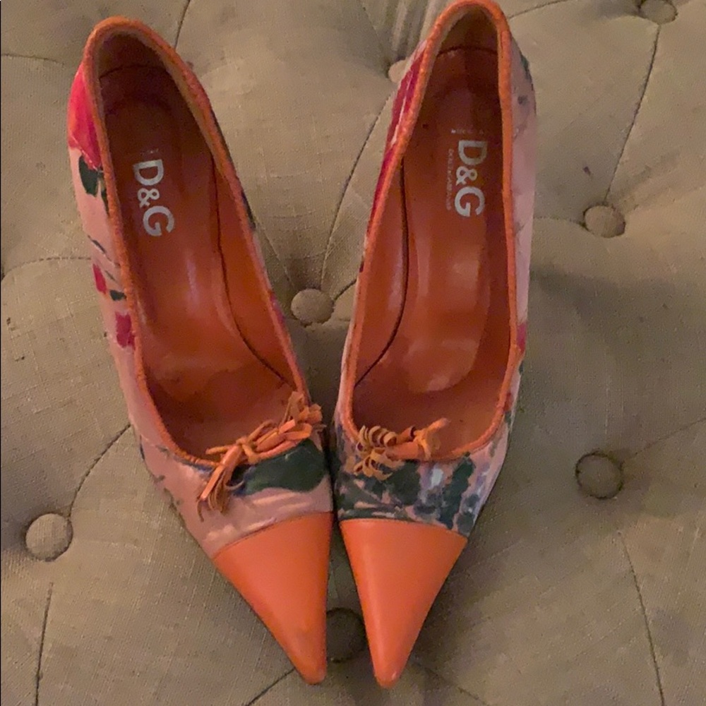 Dolce & Gabbana Silk Floral Pump
